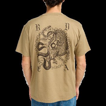 RVCA BENJ BATTLE T-SHIRT IN COYOTE