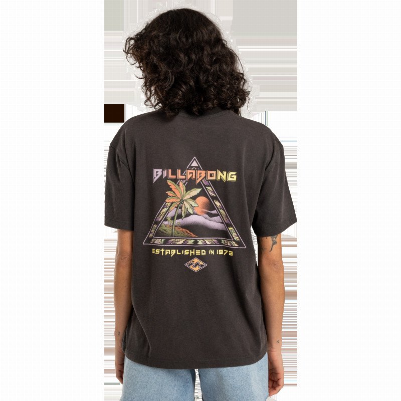 Retro Surfin T-Shirt in Off Black