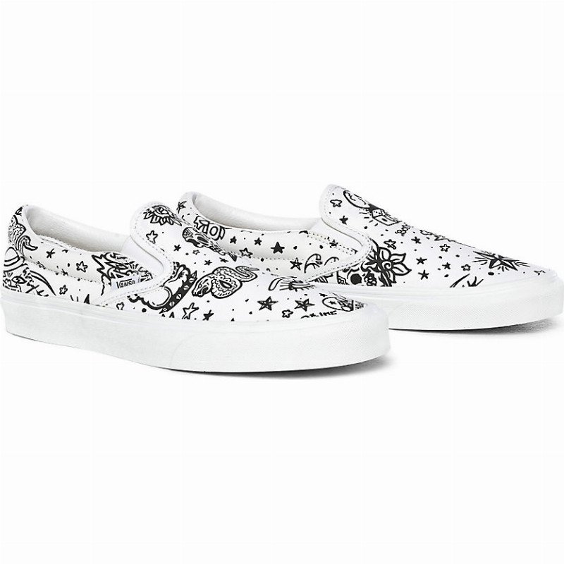 U-COLOR CLASSIC SLIP-ON SHOES ((U-COLOR) TATTOO/TRUE WHITE) WOMEN WHITE